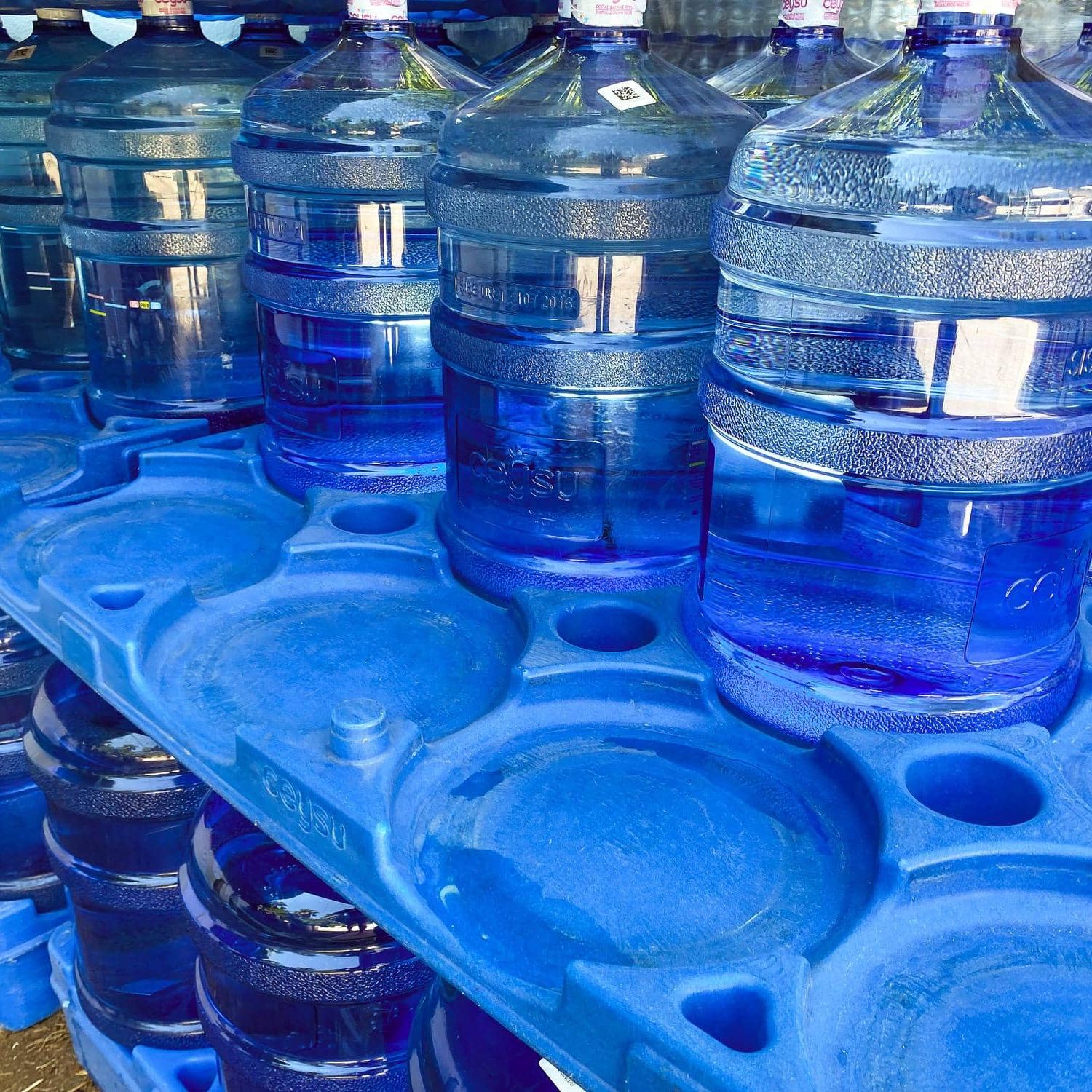 10 gallon water bottles